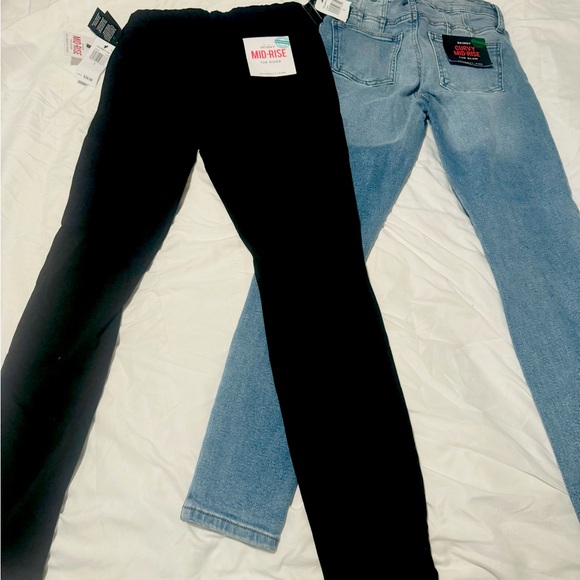 “Celebrity Pink” NEW (Macy’s) Jean Bundle     Size 3/26 - Picture 1 of 6